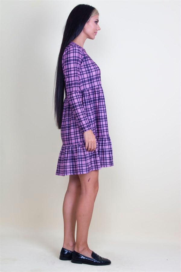 ROBE À CARREAUX AVEC TAILLE ÉLASTIQUE ET OURLET À PLANCHER