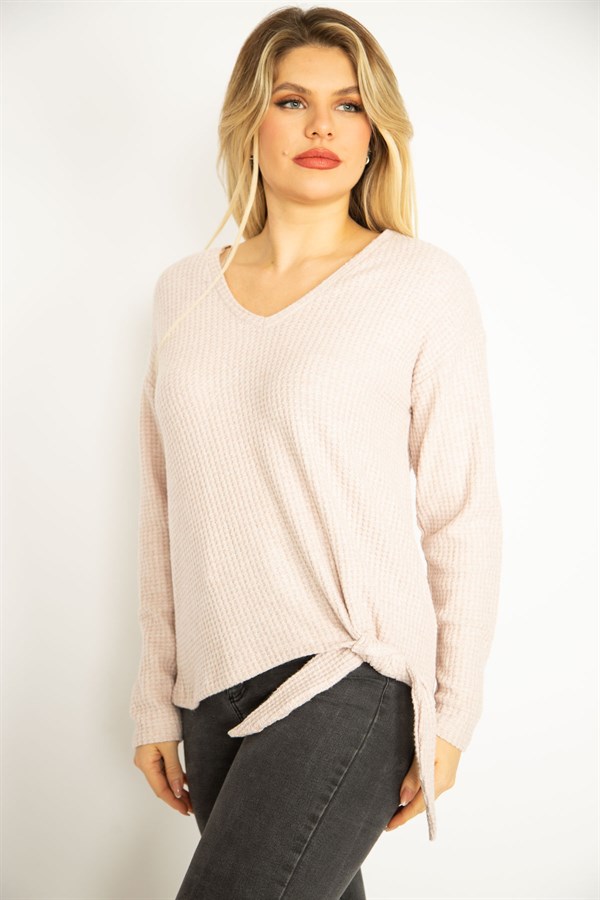 Kadın Gri V Yakalı Kabartma Desenli Ön Bağcıklı Bluz 65N35168