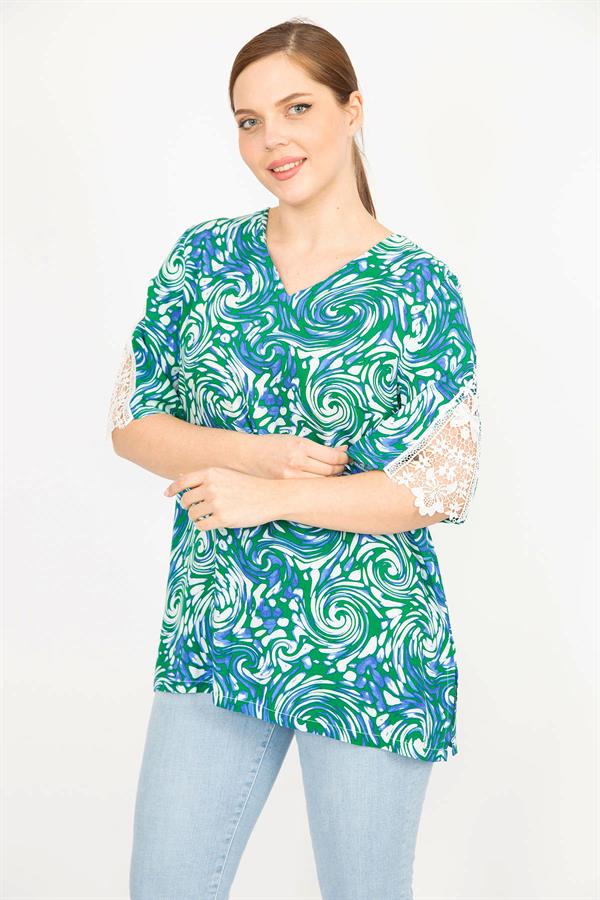 Kadın Mavi Büyük Beden Dokuma Viskon Kumaş Kolları Dantel Detaylı V Yakalı Bluz