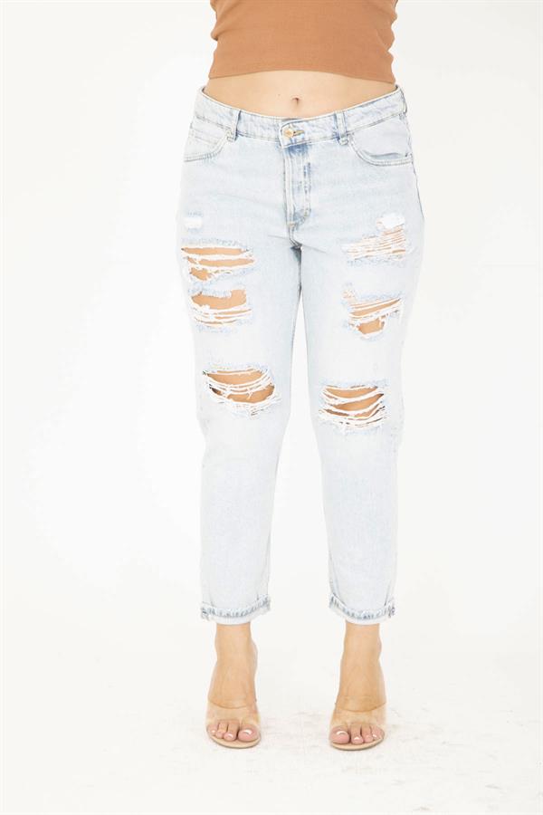 Kadın Büyük Beden Mavi Yırtık Detaylı 5 Cep Kot Pantolon 65N36812