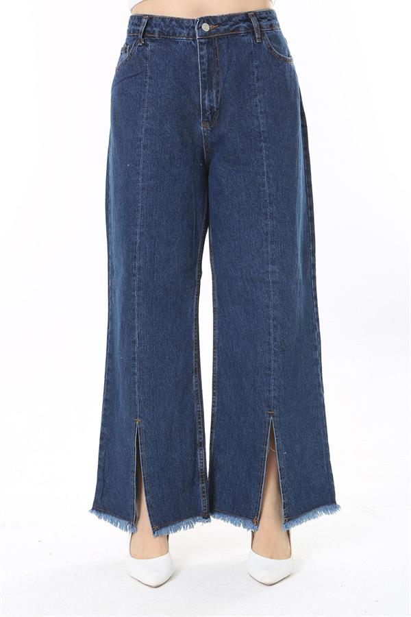 Kadın Büyük Beden Lacivert Yıkama Efektli Kup Ve Yırtmaç Detaylı Kot Pantolon 65N38077
