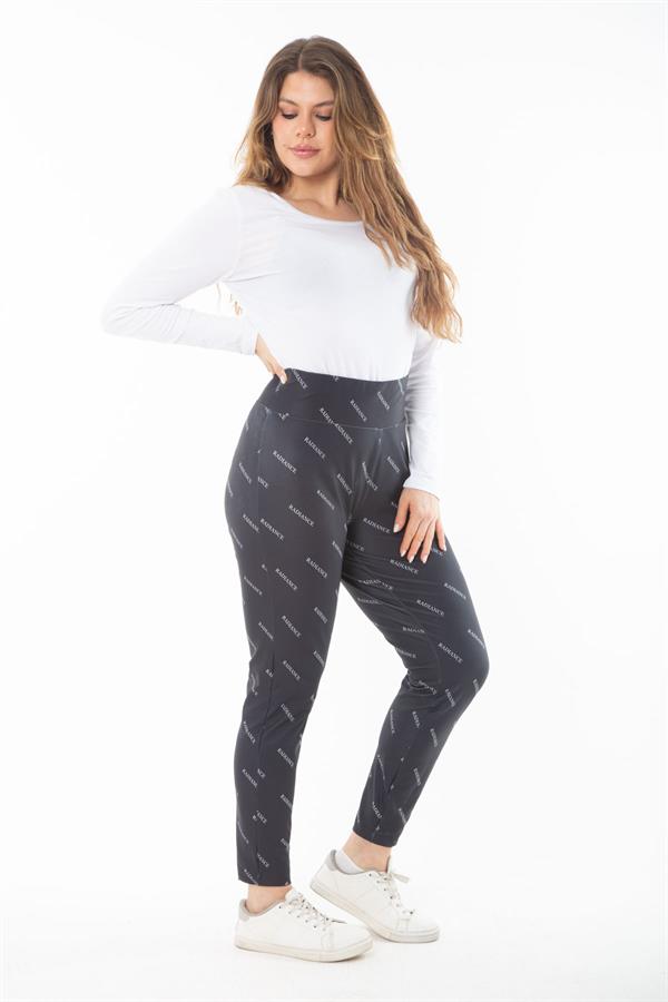 Kadın Büyük Beden Siyah Deri Görünümlü Bel Lastikli Spor Pantolon 65N37311