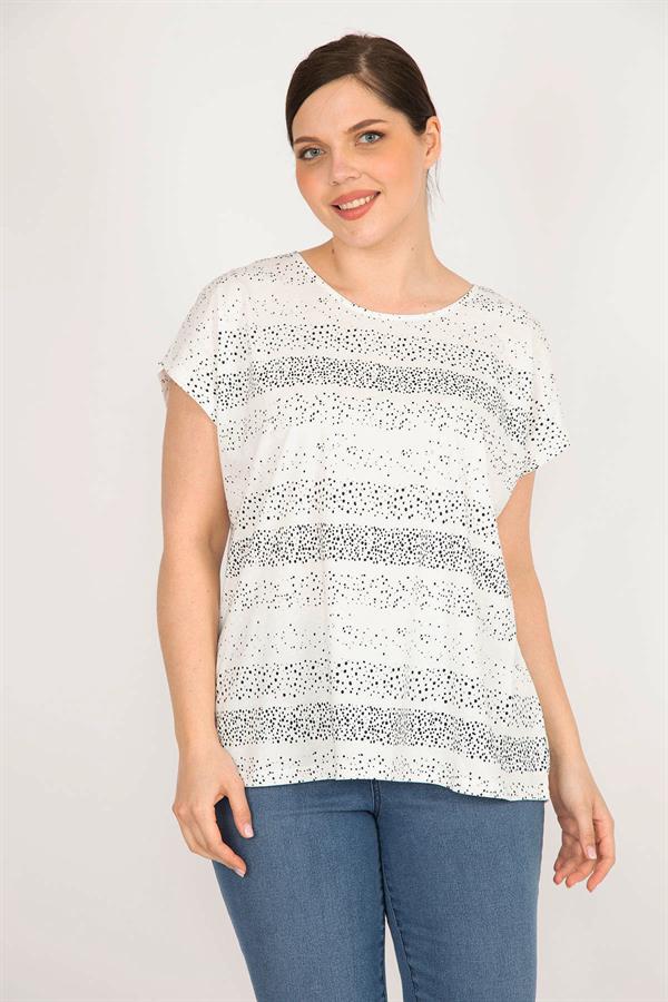 Kadın Bebe Mavisi Büyük Beden Pamuklu Kumaş Düşük Kol Desenli Bluz