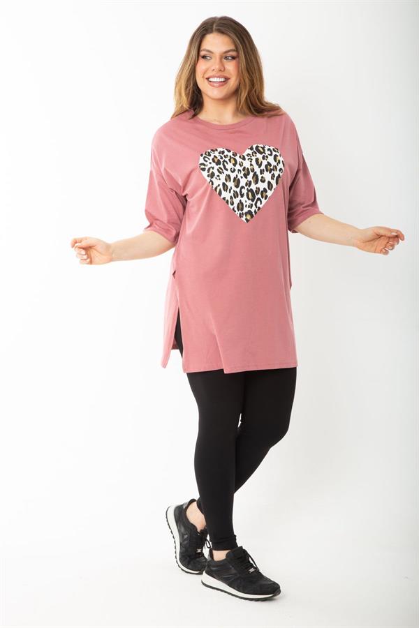 Kadın Büyük Beden Gül Kurusu Ön Baskılı Yan Yırtmaçlı Kısa Kollu Bluz 65N37758