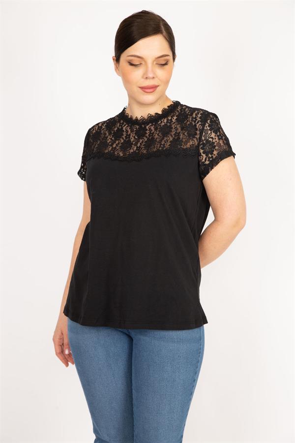 Kadın Siyah Büyük Beden Pamuklu Kumaş Ön Robası Ve Kolları Dantel Bluz