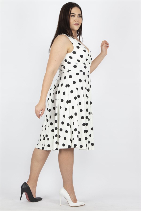 Kadın Siyah Puan Desenli Anvelop Arka Bel Lastik Detaylı Elbise 65N19620