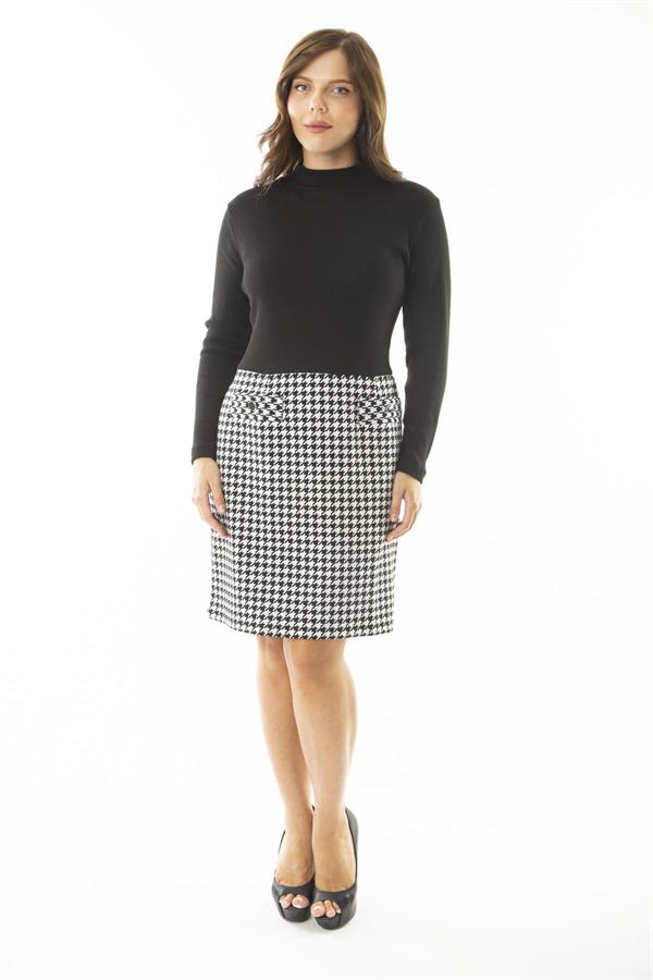 Kadın Büyük Beden Siyah Sıfır Yaka Kazayağı Desenli Elbise 65N36910