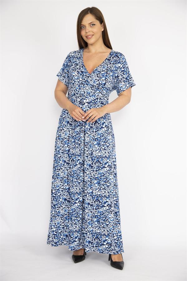 Kadın Mavi Büyük Beden Anvelop Yakalı Likralı Viskon Kumaş Kısa Kollu Uzun Elbise