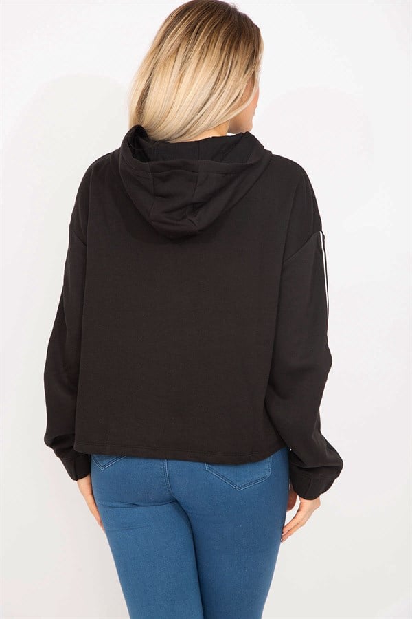 Kadın Siyah Kolları Biye Detaylı Kapşonlu Sweatshirt 65N35301