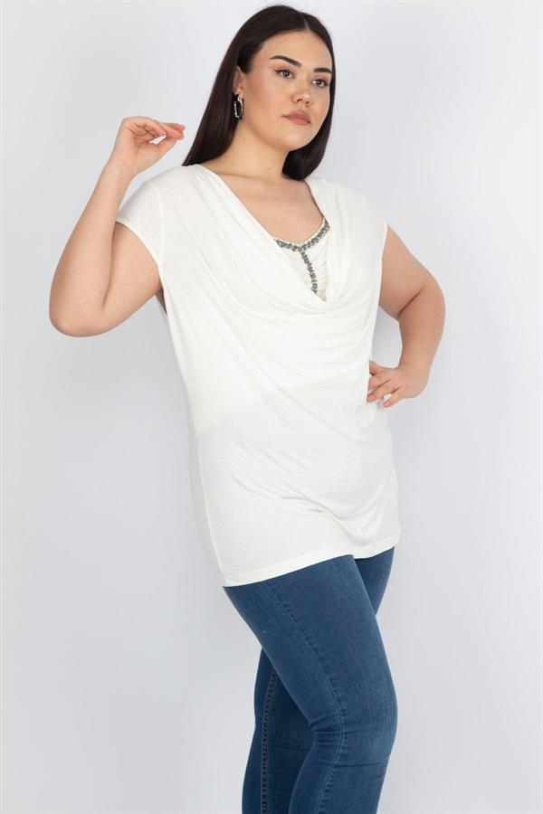 Kadın Büyük Beden Kemik Taş Detaylı Düşük Yakalı Bluz 65N37662