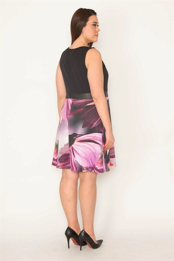 ROBE FEMME À MOTIF FLORAL AVEC COL NOIR