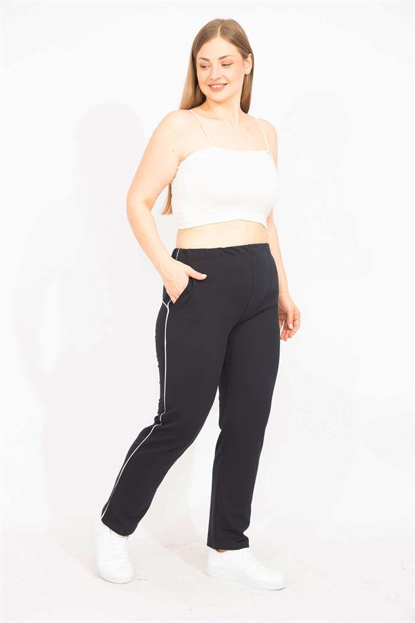 Kadın Lacivert Büyük Beden Biye Detaylı Spor Pantolon 65N35627