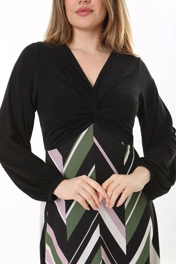 Kadın Büyük Beden Siyah Göğsü Büzgü Detaylı Uzun Kollu Elbise