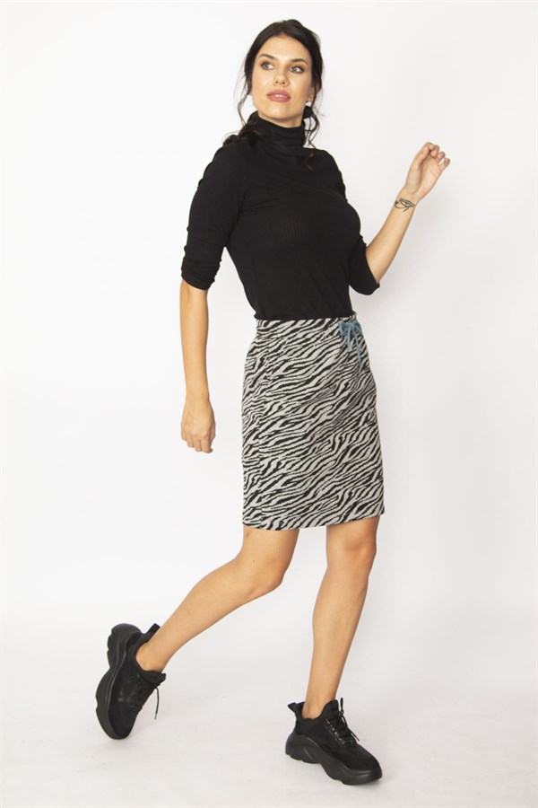 KADIN SİYAH ZEBRA DESENLİ ASTARLI CEPLİ ETEK