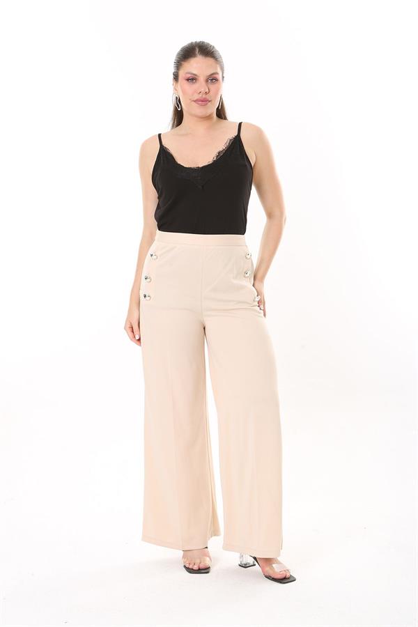 Kadın Büyük Beden Beyaz Süs Metal Düğmeli Cepsiz Pantolon 65N37817