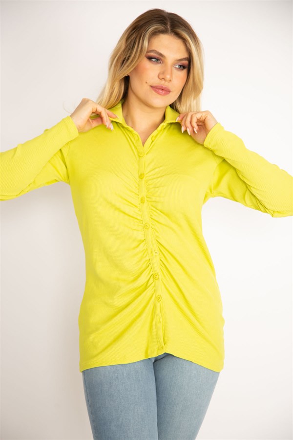 Kadın Siyah Ön Düğmeli Büzgü Detaylı Likralı Bluz 65N34856