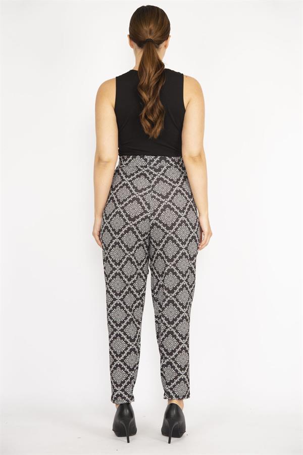 Kadın Büyük Beden Siyah Beli Lastikli Yan Cepli Desenli Pantolon 65N37242