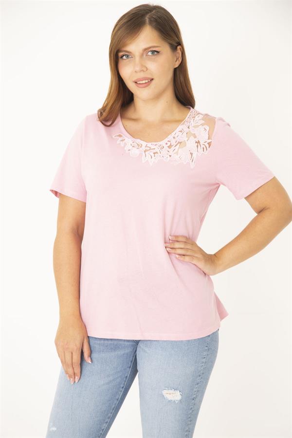 Kadın Büyük Beden Beyaz Pamuk Kumaş Dantel Detaylı Bluz 65N36937