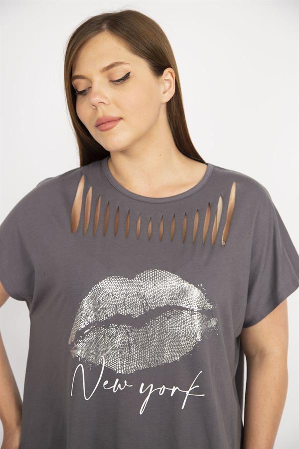 Kadın Füme Büyük Beden Lazer Kesim Ve Lak Baskı Detaylı Düşük Kollu Rahat Kesim Bluz