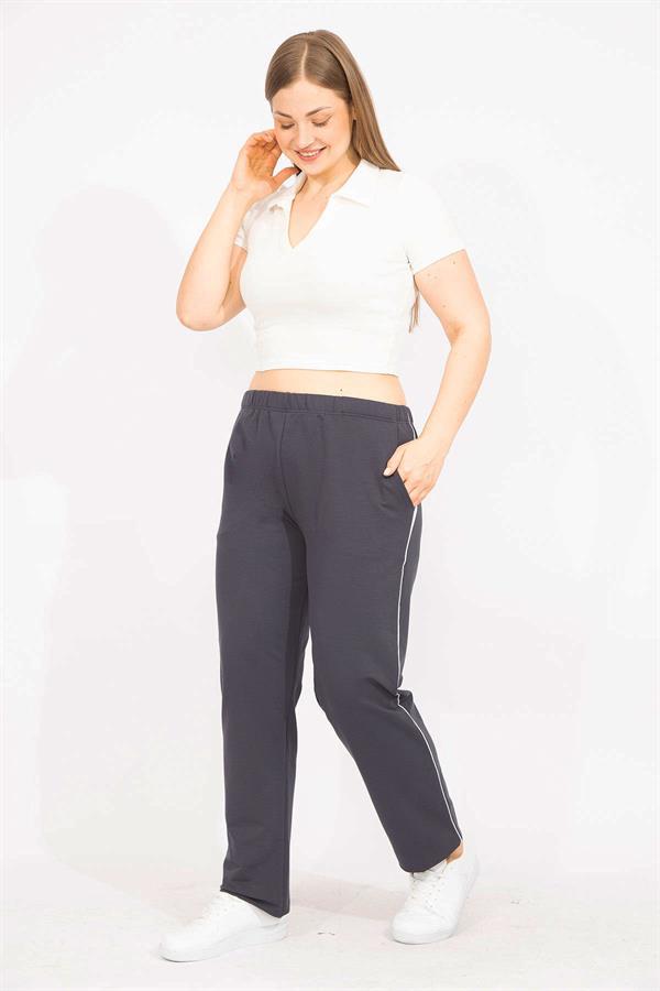 Kadın Lacivert Büyük Beden Biye Detaylı Spor Pantolon 65N35627