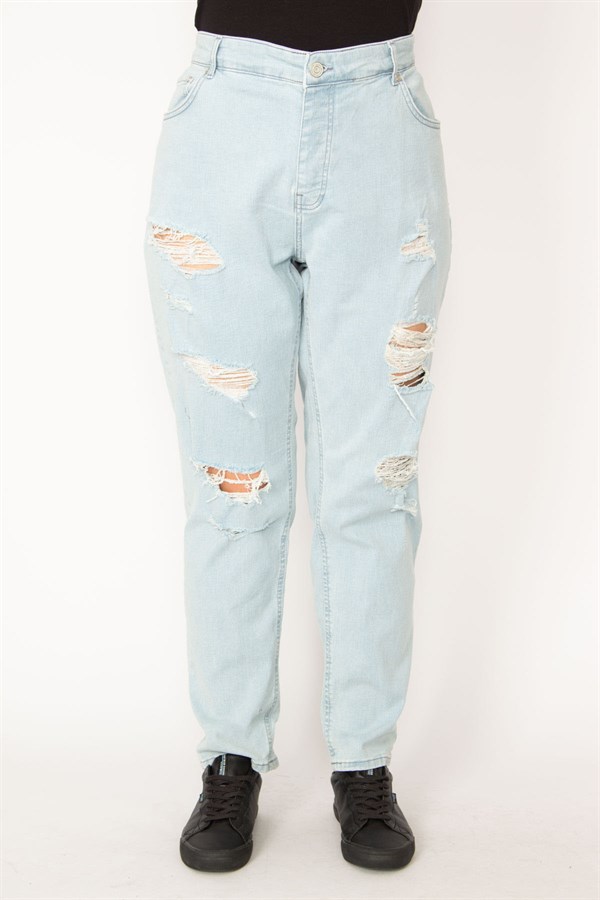 Kadın Mavi Yıkama Efektli Yırtık Detaylı Kot Pantolon 65N33945