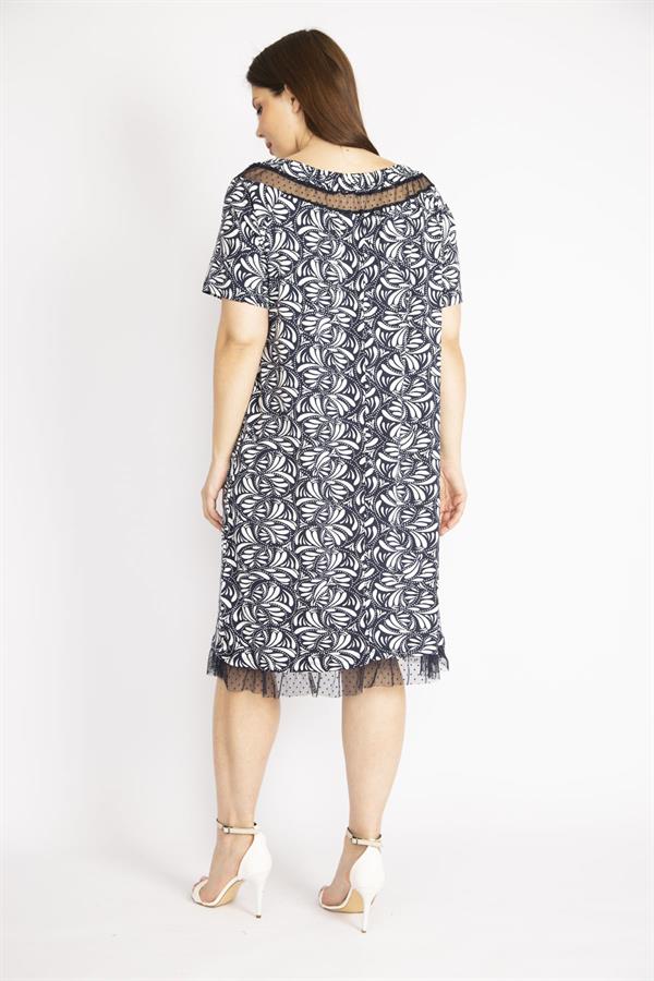 Kadın Lacivert Büyük Beden Yaka Ve Etek Ucu Tül Detaylı Yakası Lastikli Elbise