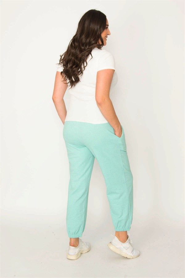 Kadın Gri Pamuklu Kumaş İçi Şardon Paça Ve Bel Lastikli Cep Detaylı Eşofman Alt  65N30436