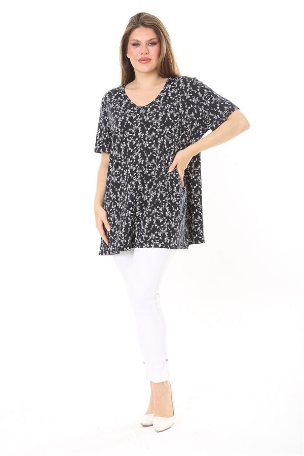 Kadın Büyük Beden Lacivert V Yakalı Çiçek Desenli Kısa Kol Bluz 65N37900