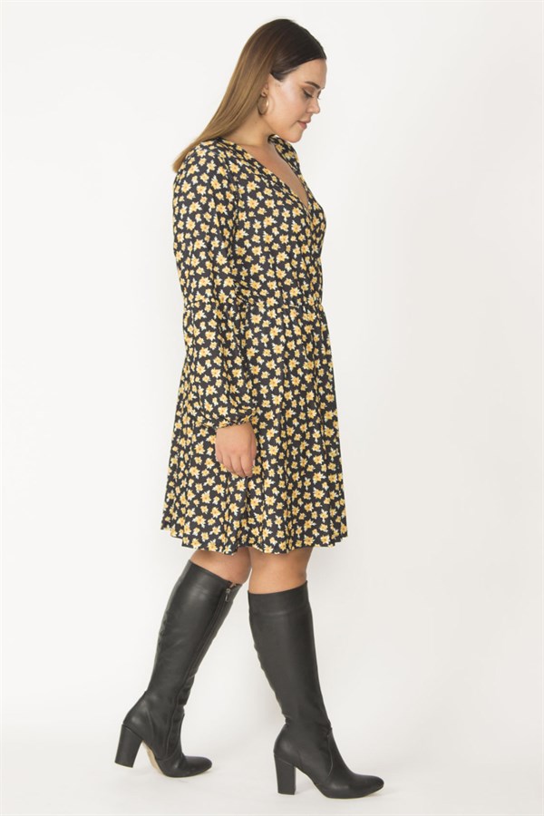 Kadın Siyah Anvelop Yakalı Kol Ağzı Ve Beli Lastik Detaylı Elbise 65N27422