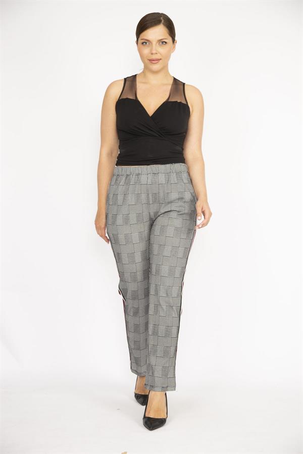 Kadın Gri Büyük Beden Ekose Desenli Beli Lastik Ve Yan Şerit Detaylı Pantolon