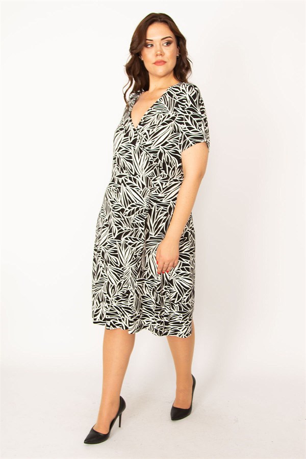 Kadın Siyah Anvelop Yakalı Düşük Kol Elbise 65N33463