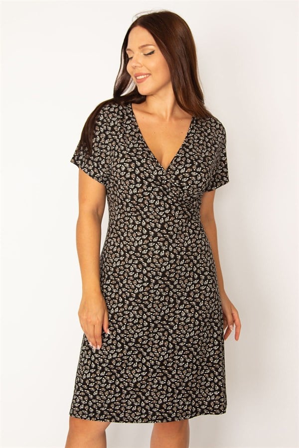 Kadın Siyah Anvelop Yakalı Düşük Kol Elbise 65N34331