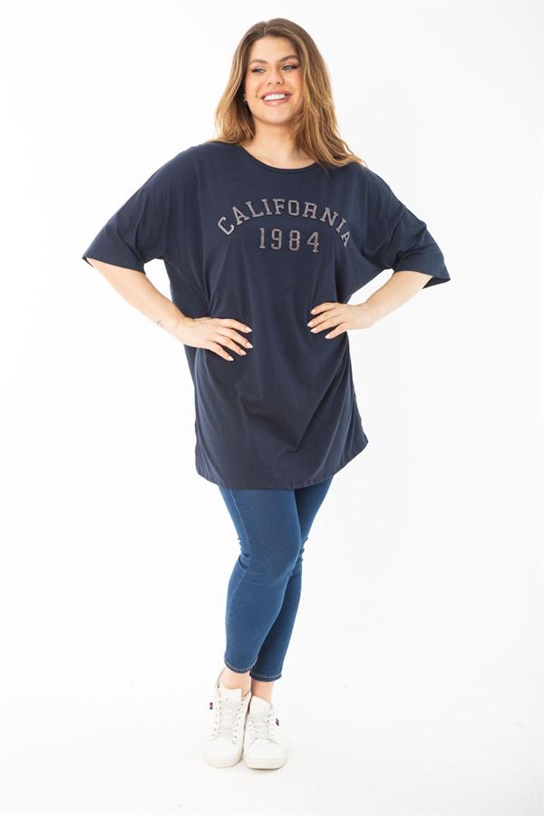 Kadın Büyük Beden Lacivert Taş Ve Sim Detaylı Yan Yırtmaçlı Bluz 65N37458