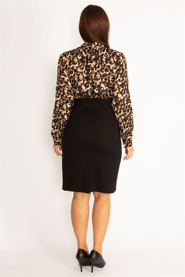 ROBE FEMME À COL RAS DU COU ET CEINTURE À LA TAILLE À MOTIF LÉOPARD FIXE