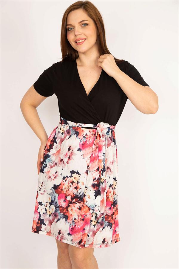 Kadın Siyah Büyük Beden Anvelop Yakalı Beli Kuşaklı Elbise