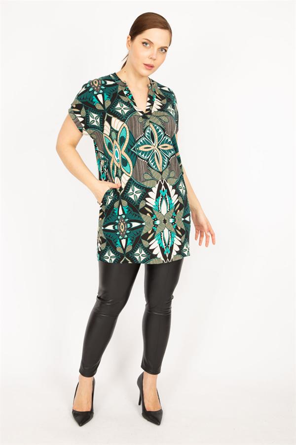 Kadın Yeşil Büyük Beden V Yaka Yan Cepli Düşük Kollu Tunik