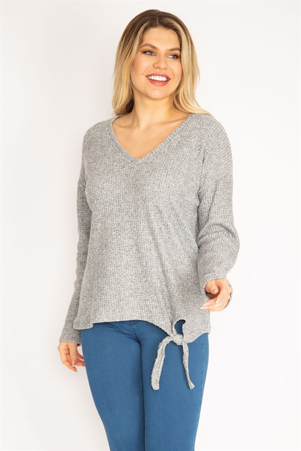 Kadın Gri V Yakalı Kabartma Desenli Ön Bağcıklı Bluz 65N35168