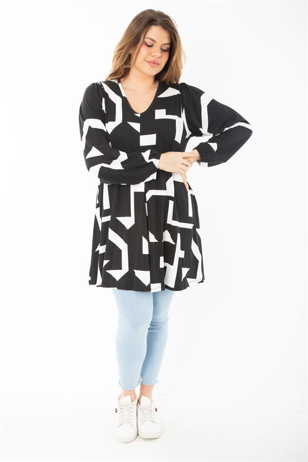 Kadın Büyük Beden Siyah Önü A Pileli V Yakalı Uzun Kollu Tunik 65N37437