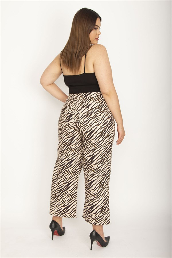 Kadın Kahve Likralı Gabardin Kumaş Geniş Paçalı Desenli Bilek Boy Pantolon 65N26184