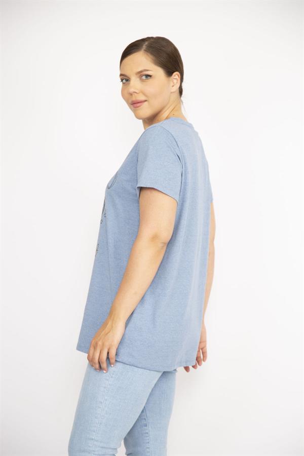 Kadın Büyük Beden Bebe Mavisi V Yakalı Sim Ve Baskı Detaylı Kısa Kollu Bluz