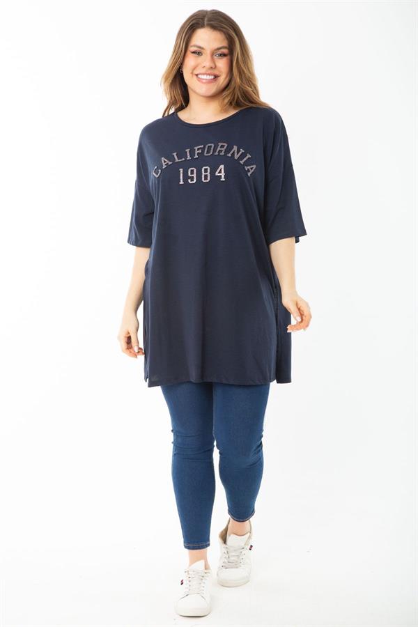 Kadın Büyük Beden Lacivert Taş Ve Sim Detaylı Yan Yırtmaçlı Bluz 65N37458