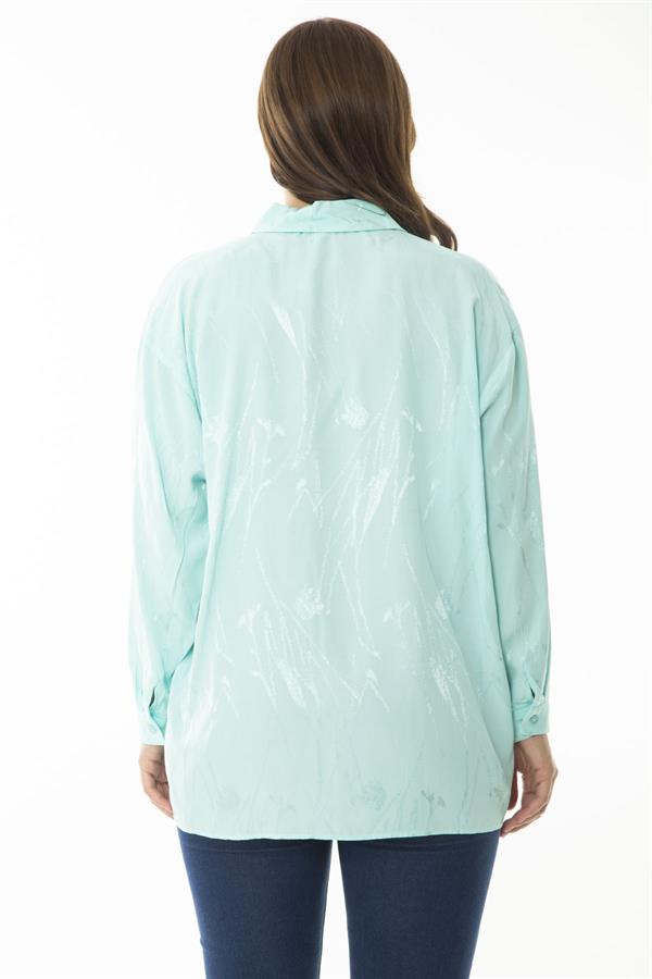 Kadın Büyük Beden Camgöbeği Yeşil Saten Kumaş Kendinden Desenli Uzun Kollu Gömlek 65N37050