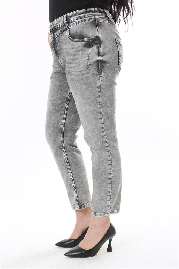 Kadın Büyük Beden Füme Yıkama Efektli Yüksek Bel Likralı 5 Cep Kot Pantolon 65N38122