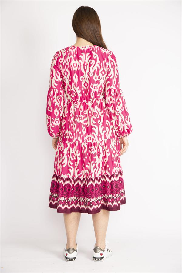 KADIN RENKLİ YAKA BAĞCIKLI KATLI UZUN ELBİSE