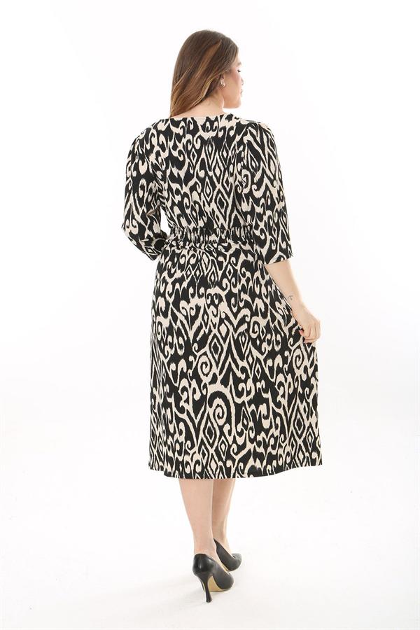 Kadın Büyük Beden Siyah V Yakalı Bürümcük Kumaş Kapri Kollu Elbise 65N37622