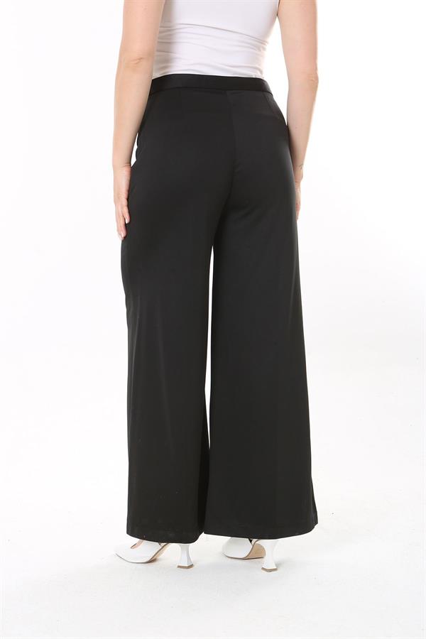 Kadın Büyük Beden Beyaz Süs Metal Düğmeli Cepsiz Pantolon 65N37817