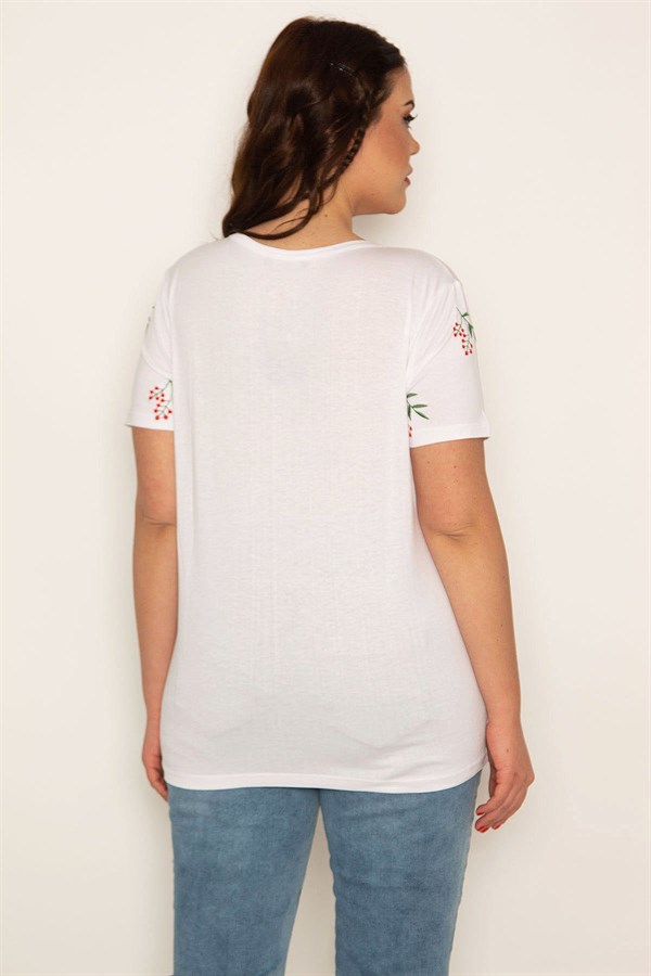 KADIN BEYAZ V YAKALI NAKIŞ DETAYLI BLUZ