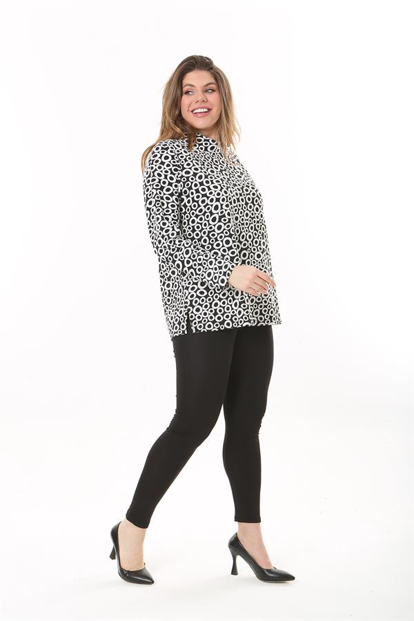 Kadın Büyük Beden Siyah Sıfır Yaka Yan Yırtmaçlı Uzun Kollu Tunik 65N37502