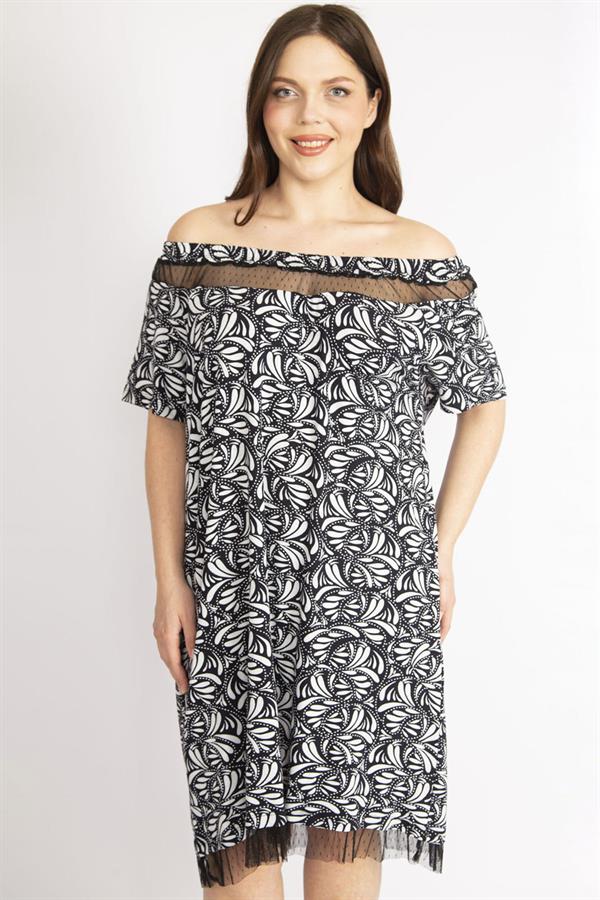 Kadın Lacivert Büyük Beden Yaka Ve Etek Ucu Tül Detaylı Yakası Lastikli Elbise