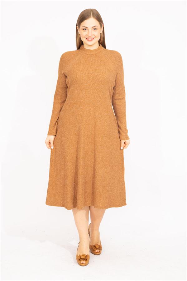 Kadın Safran Büyük Beden Sıfır Yaka Kendinden Çizgili Elbise 65N35602